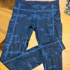 Lululemon Blue Camo Legging Speed Tight Size 8